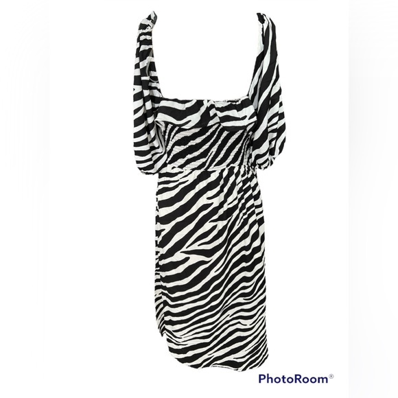 NWT WISHING WAVES ZEBRA DRESS FROM MACY’s BACKSTAGE SIZE MEDIUM - Picture 2 of 11